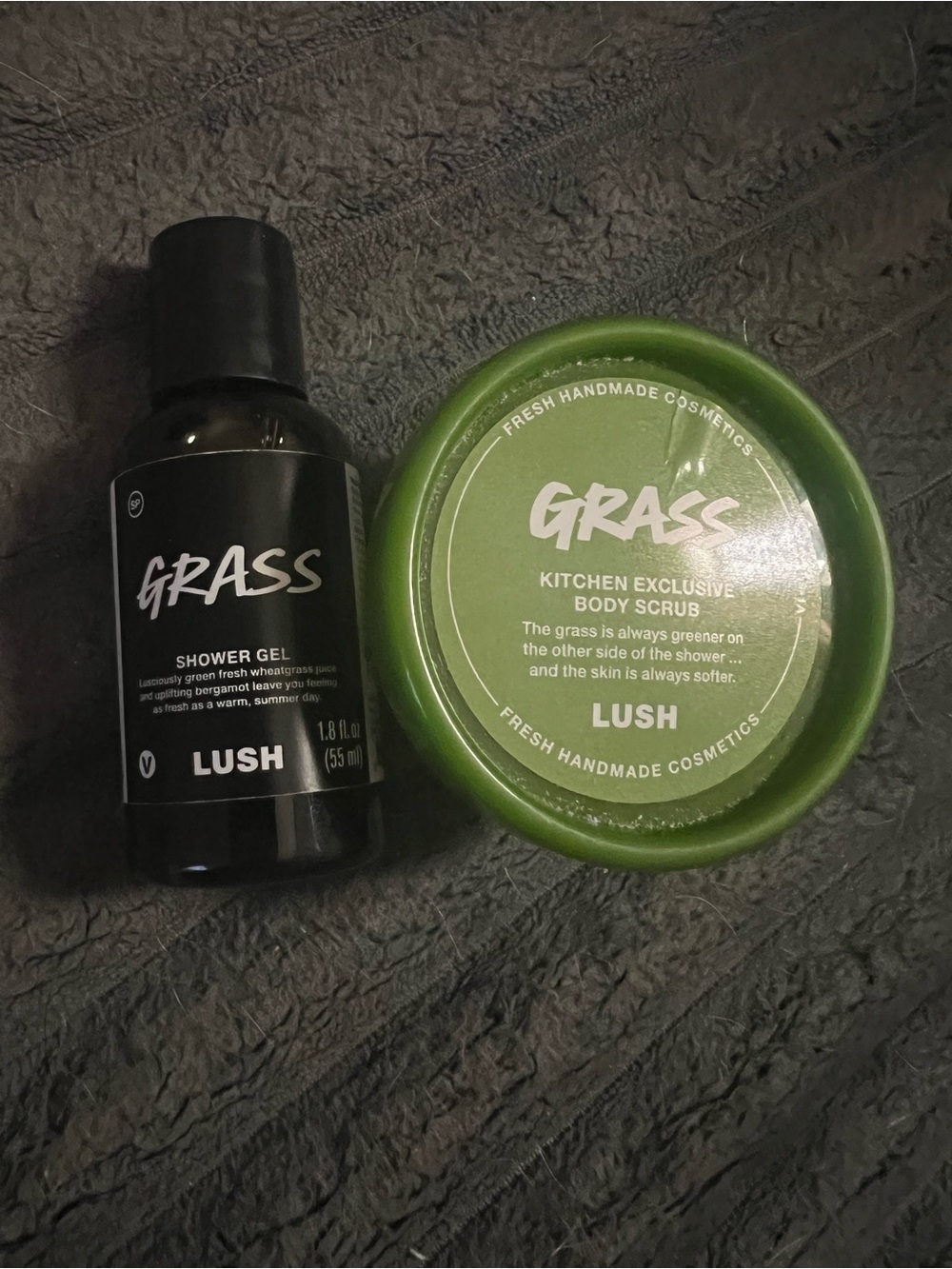 LUSH GRASS BUNDLE KITCHEN EXCLUSIVE BODY SCRUB & SHOWER GEL SEALED 1.8 oz
